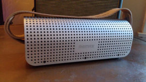 Karnotech REMAX RB-HI Silver Portable Bluetooth Speaker