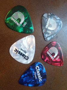 D'Addario Assorted Pearl Celluloid Guitar Picks, 25 pack, Medium